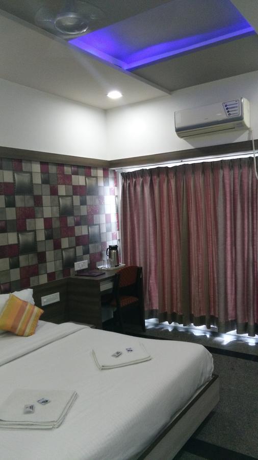 Hotel Samrat Diu Luaran gambar
