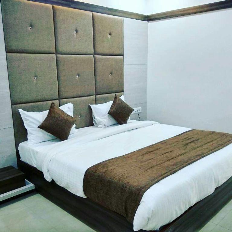 Hotel Samrat Diu Luaran gambar