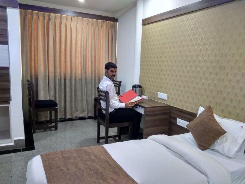 Hotel Samrat Diu Luaran gambar
