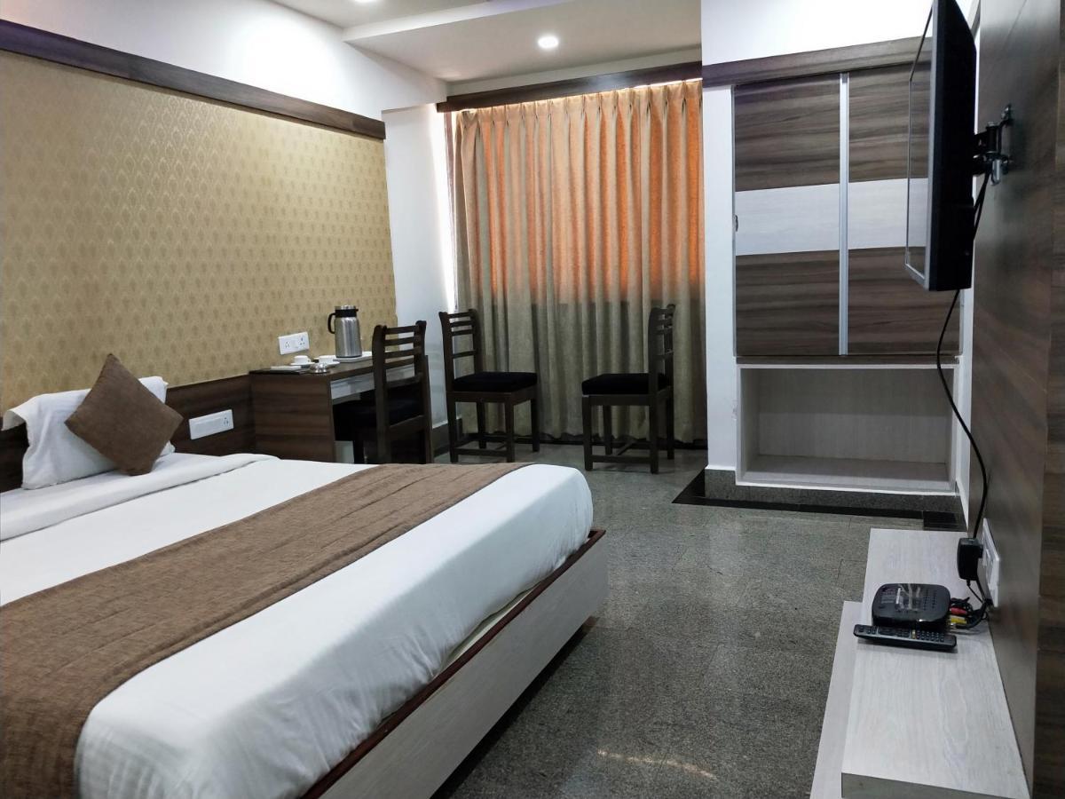 Hotel Samrat Diu Luaran gambar